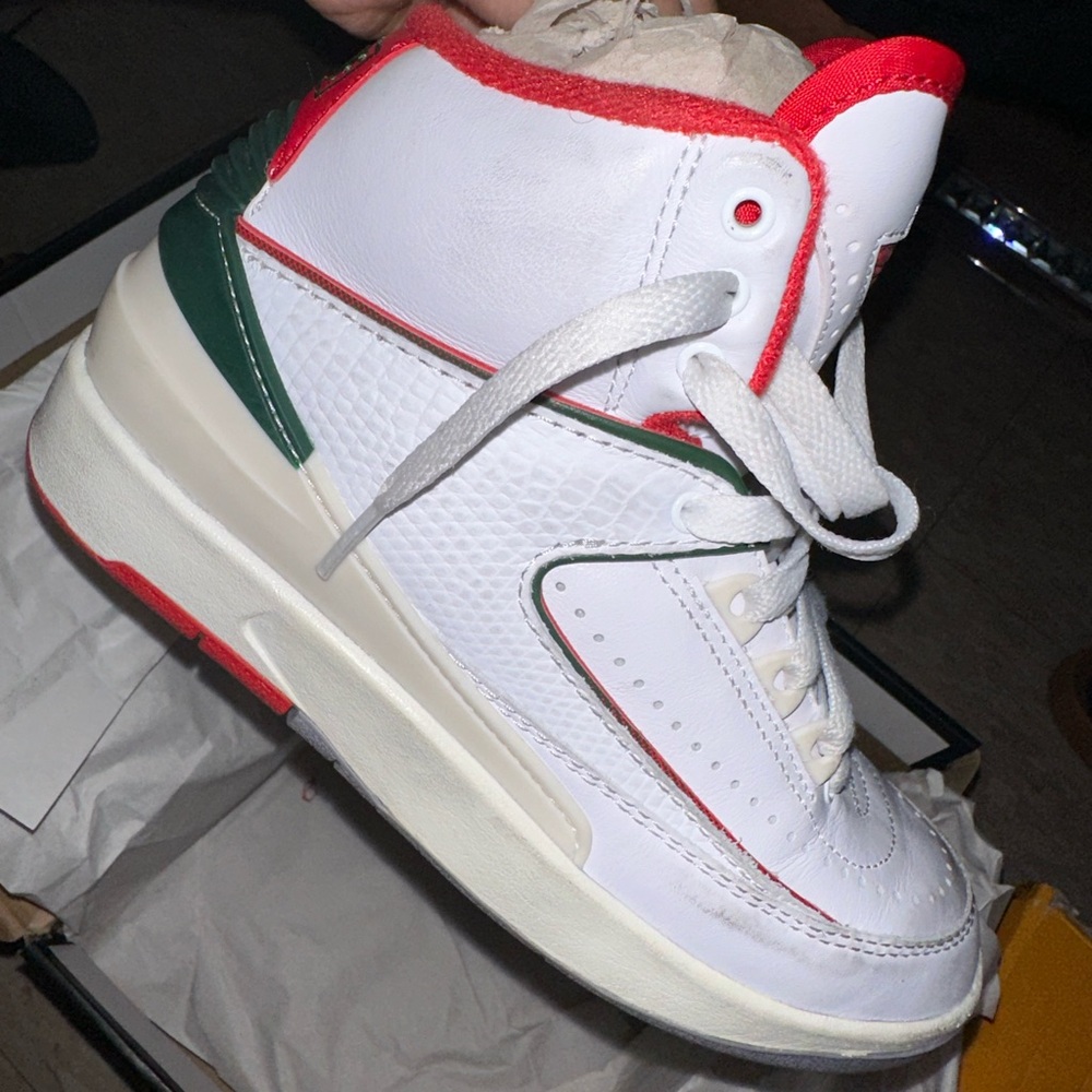 Jordan Retro 2’s